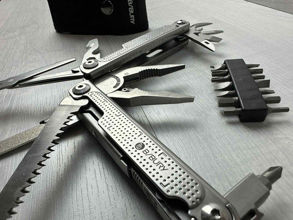 Bibury stainless steel multitool BI2049GB-N Bibury stainless steel multitool BI2049GB-N