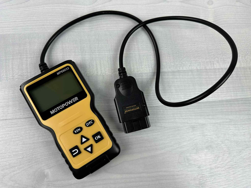 Motopower MP69033 OBD car and vehicle fault scanner Motopower MP69033 OBD car and vehicle fault scanner