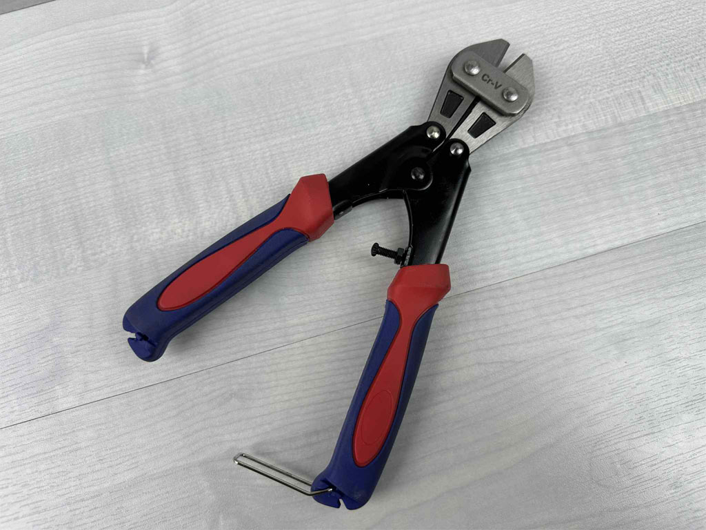 WORKPRO Mini Bolt Cutter 8-inch, 210mm, Cr-V Wire Cable Cutters WORKPRO Mini Bolt Cutter 8-inch, 210mm, Cr-V Wire Cable Cutters